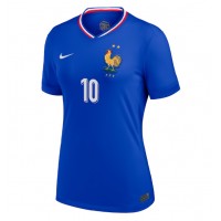 Camisa de Futebol França Kylian Mbappe #10 Equipamento Principal Mulheres Europeu 2024 Manga Curta